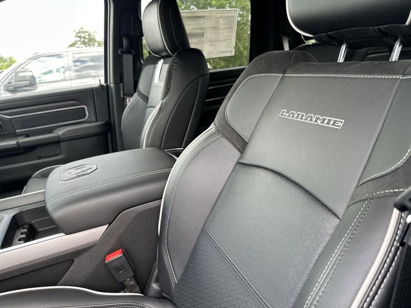 New 2025 RAM 2500 Laramie Crew Cab 4x4 6