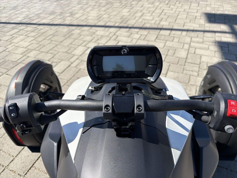 New 2025 Can-Am RYKER (900 ACE) Image 23