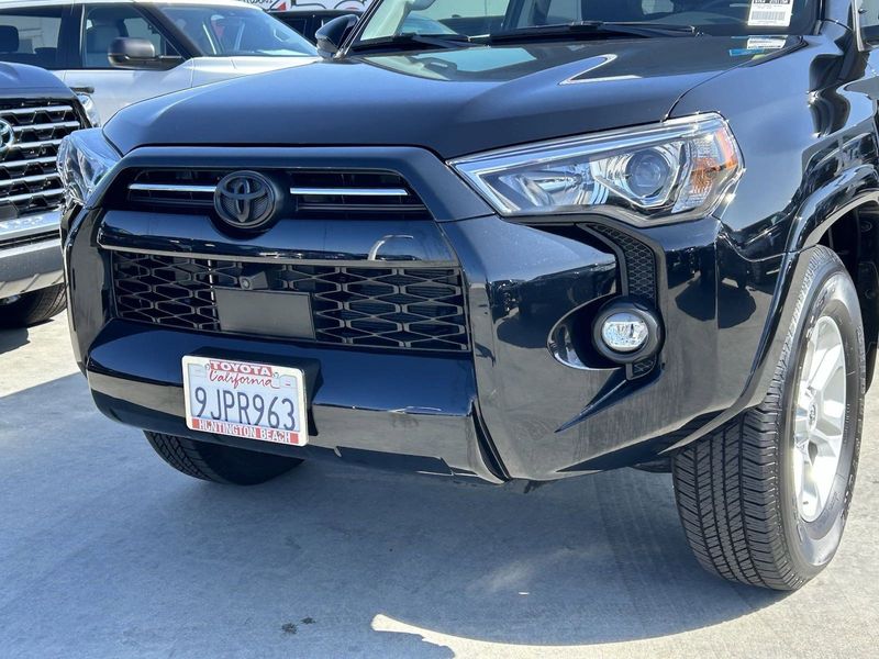 2023 Toyota 4Runner SR5 PremiumImage 9