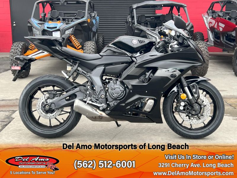2025 Yamaha YZF-R7 Image 7