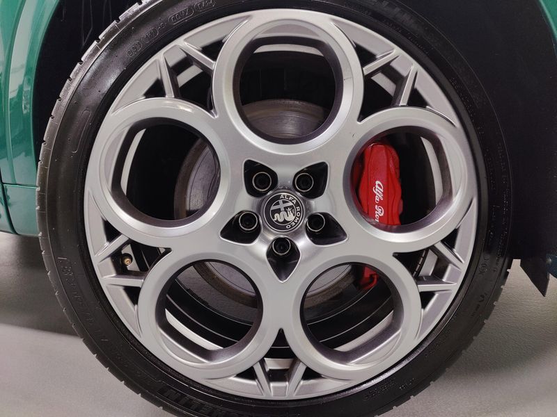 Used 2025 Alfa Romeo Tonale Tributo Italiano eAWDImage 8
