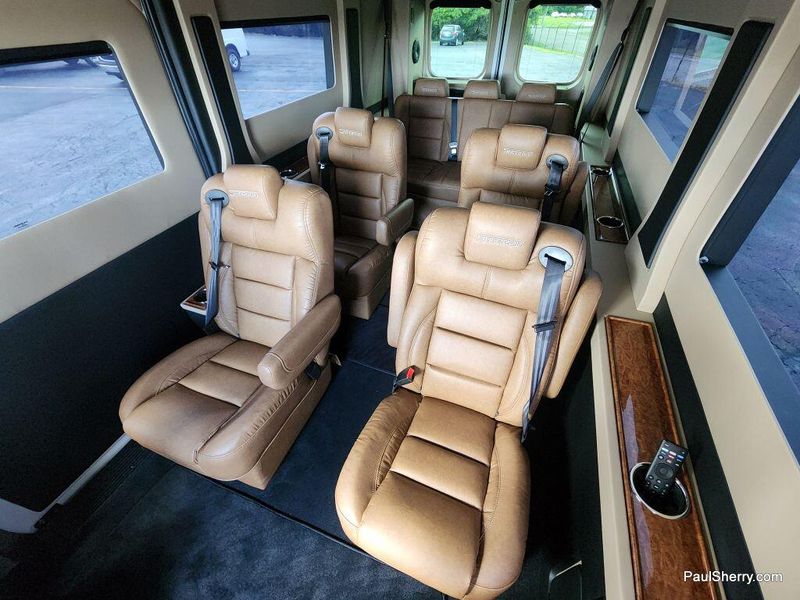2024 RAM Promaster 3500 Slt+ Window Van High Roof 159