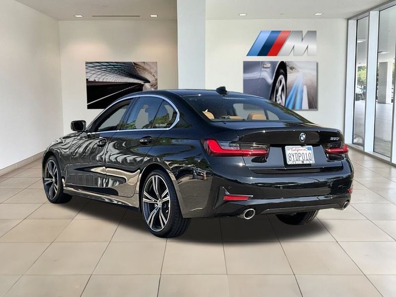 2022 BMW 3 Series 330iImage 5