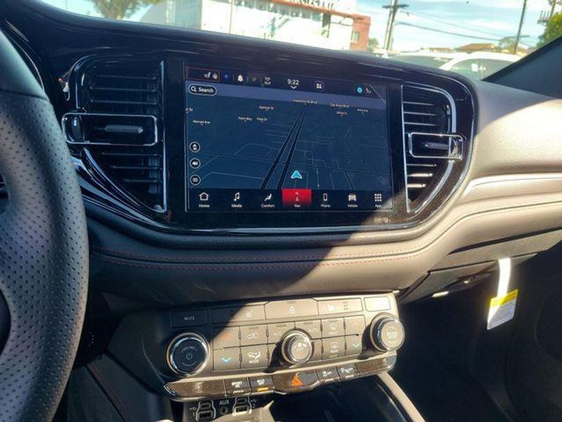 New 2026 Dodge Durango Gt Awd Hemi V8