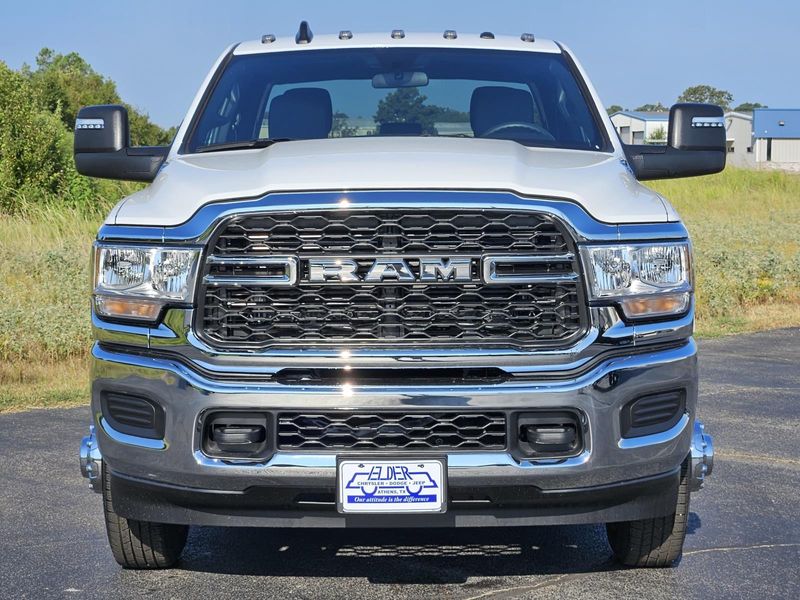 2024 RAM 3500 Tradesman Crew Cab 4x4 8