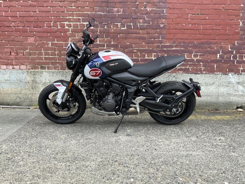 2026 Triumph TRIDENT 660 TRIPLE TRIBUTE EDITION