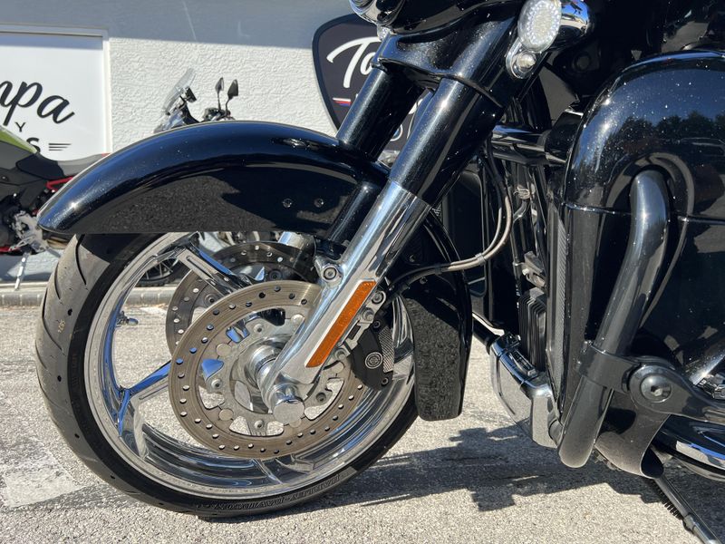 2015 Harley-Davidson Street Glide CVO 