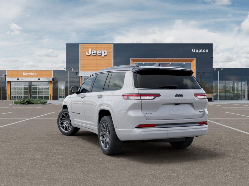 New 2026 Jeep Grand Cherokee L Summit 4x4Image 29