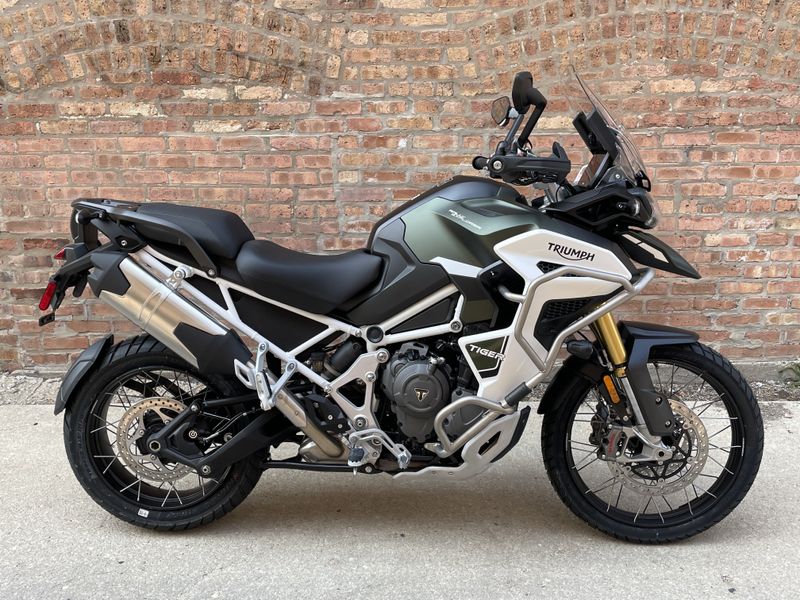 2023 Triumph Tiger 1200 Rally ExplorerImage 1