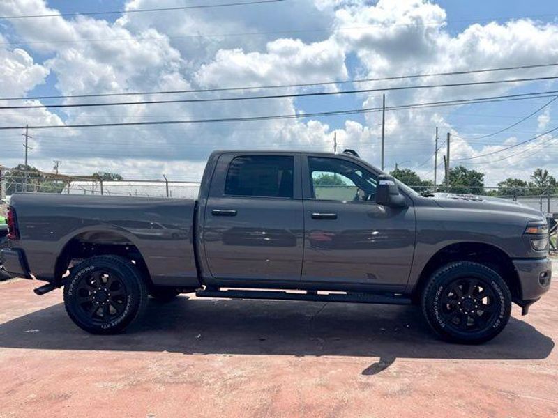 New 2026 RAM 2500 Black Express Crew Cab 4x4 6