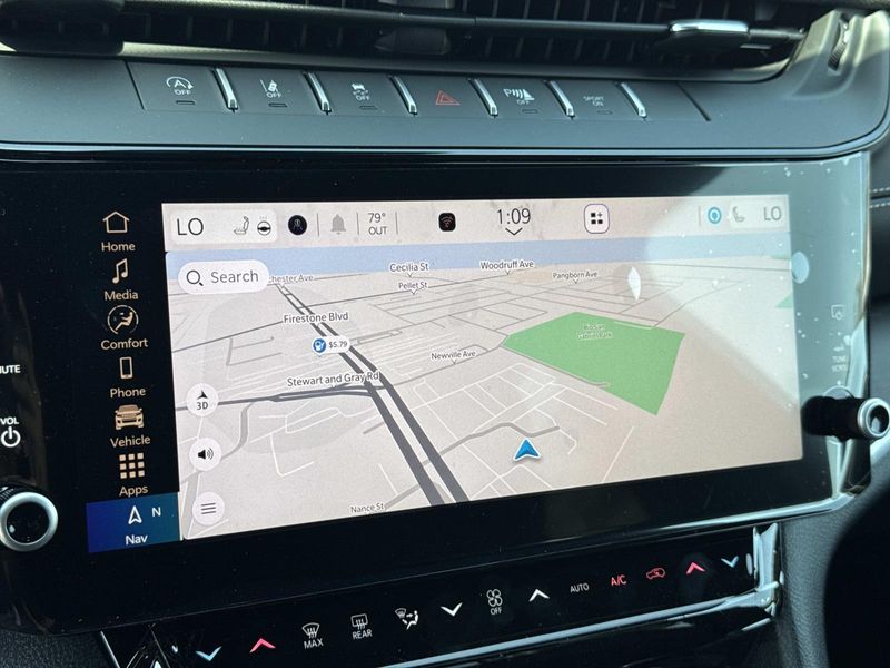 New 2026 Jeep Grand Cherokee Laredo Altitude 4x2