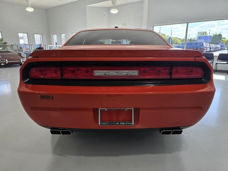 2013 Dodge Challenger R/T photo 6
