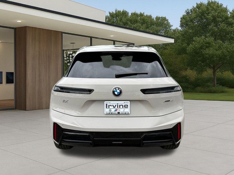 New 2026 BMW iX xDrive45Image 10