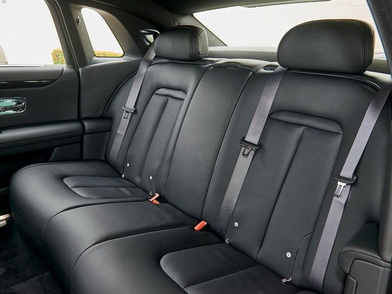 2025 Rolls-Royce Ghost Image 19