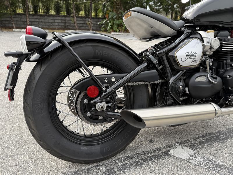 2025 Triumph Bonneville Bobber
