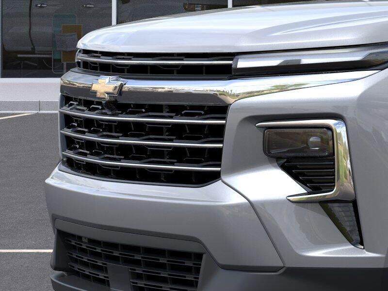 New 2025 Chevrolet Traverse FWD LTImage 13