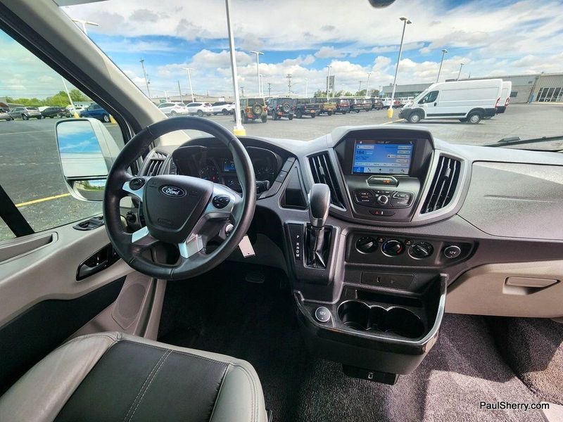 2018 Ford Transit-250 Image 27