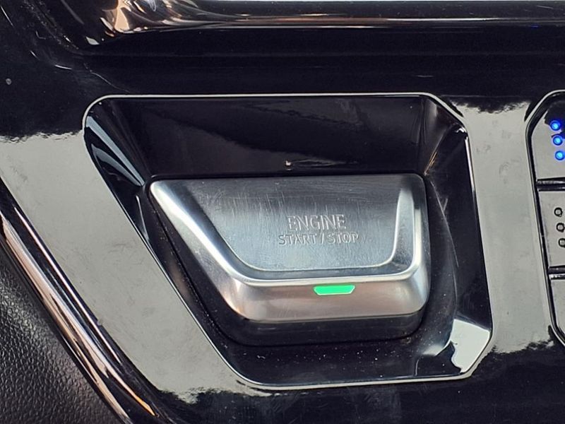 Used 2022 GMC Sierra 1500 AT4Image 10