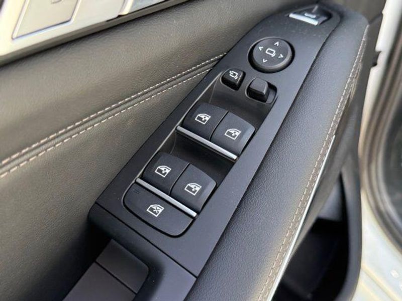 New 2026 BMW X7 xDrive40iImage 14