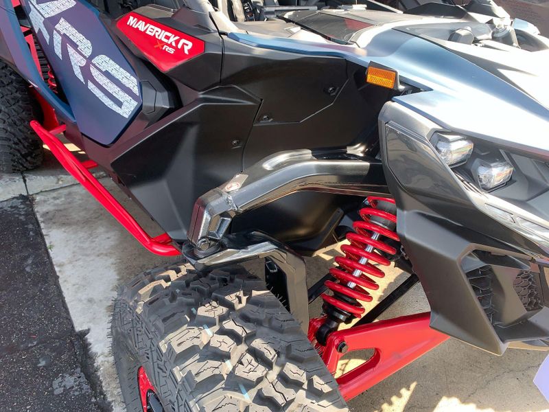 2025 Can-Am MAVERICK R X RS 999T DCT Image 22