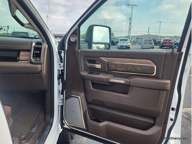 New 2026 RAM 3500 Limited Longhorn Crew Cab 4x4 8' Box