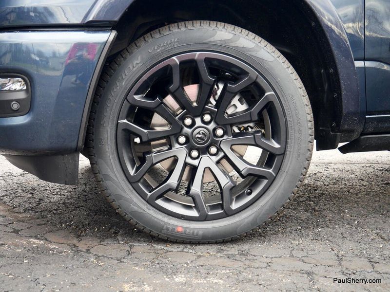 New 2026 RAM 1500 Limited Crew Cab 4x4 5'7' Box