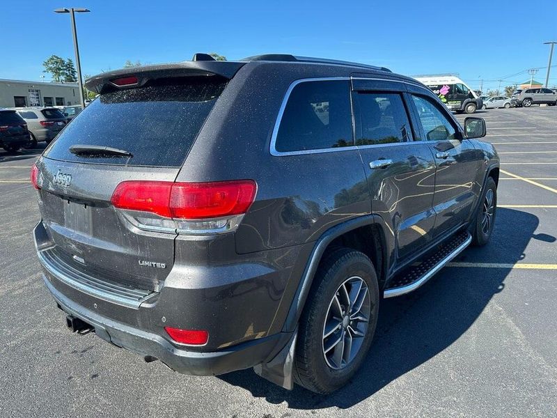 2018 Jeep Grand Cherokee Limited photo 3