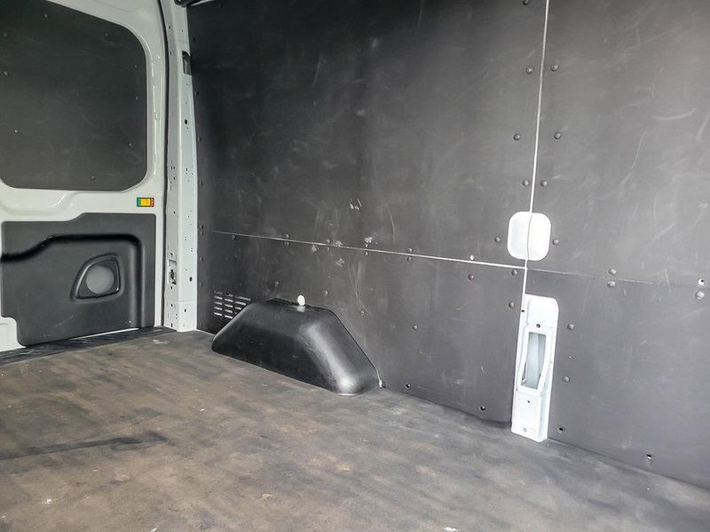 2023 Ford Transit Cargo Van photo 17
