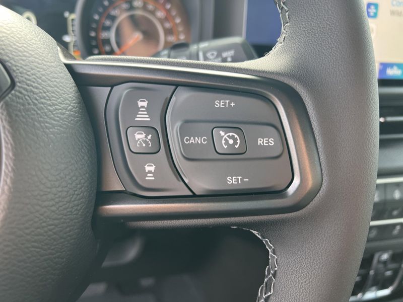 New 2026 Jeep Wrangler 4-door Sport SImage 19