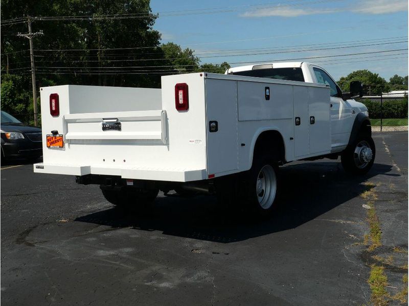 2023 RAM 5500 Tradesman Chassis Regular Cab 4x4 84