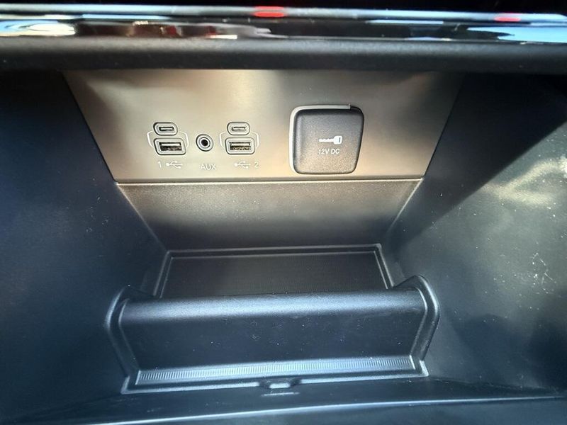 2025 Jeep Grand Cherokee Limited photo 23