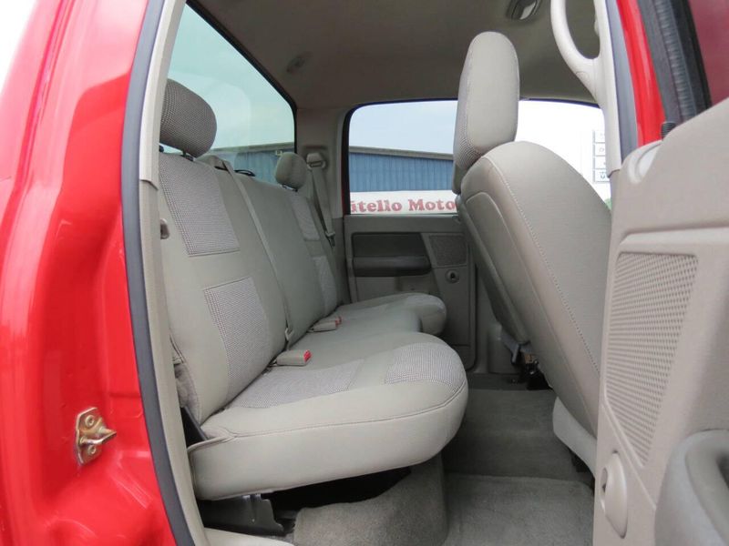 2006 Dodge Ram 2500 SLT 4x4 4dr Quad Cab 6.3 ft. SB PickupImage 25