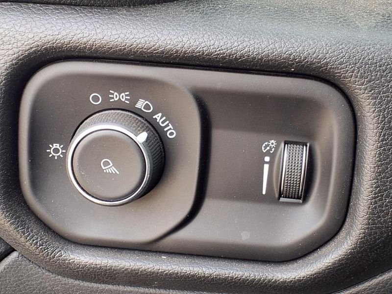2021 RAM 2500 TradesmanImage 20