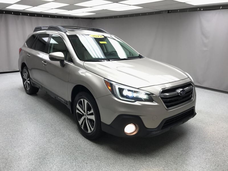Used 2019 Subaru Outback LimitedImage 24