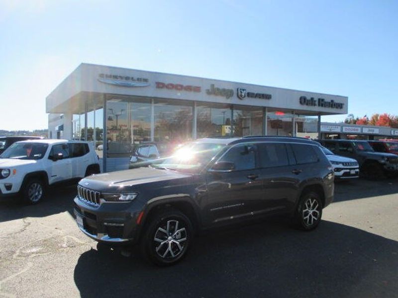 Used 2024 Jeep Grand Cherokee L LimitedImage 1