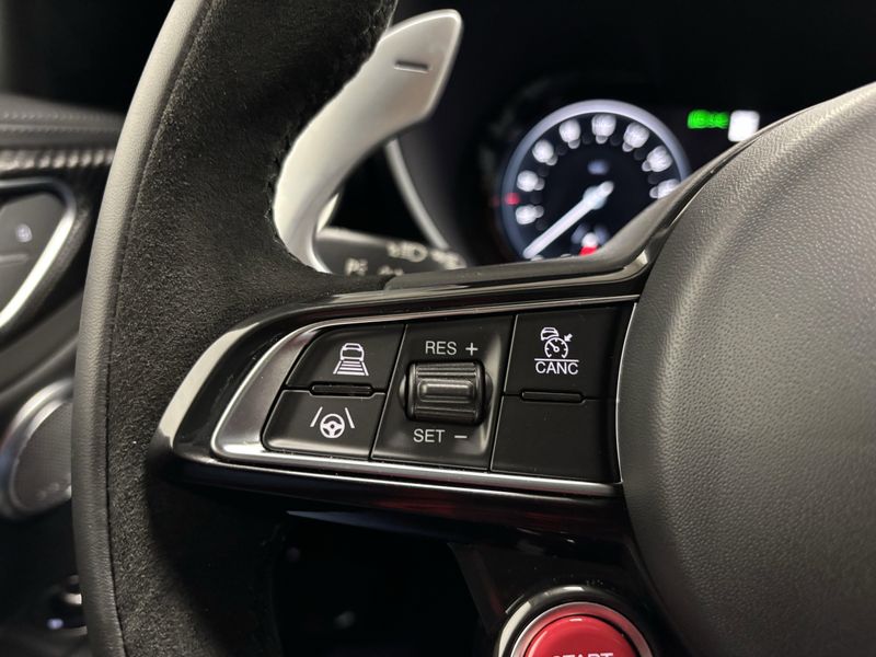 New 2024 Alfa Romeo Giulia Quadrifoglio Carbon RwdImage 24