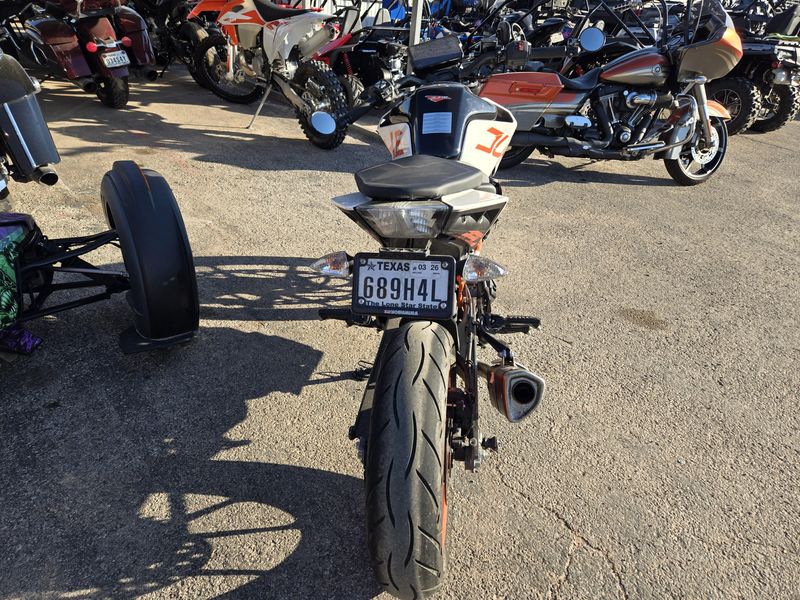 USED 2019 KTM DUKE 390 Image 8
