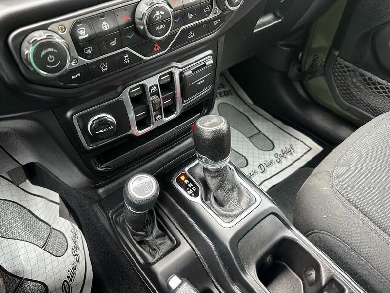 2023 Jeep Wrangler SportImage 7