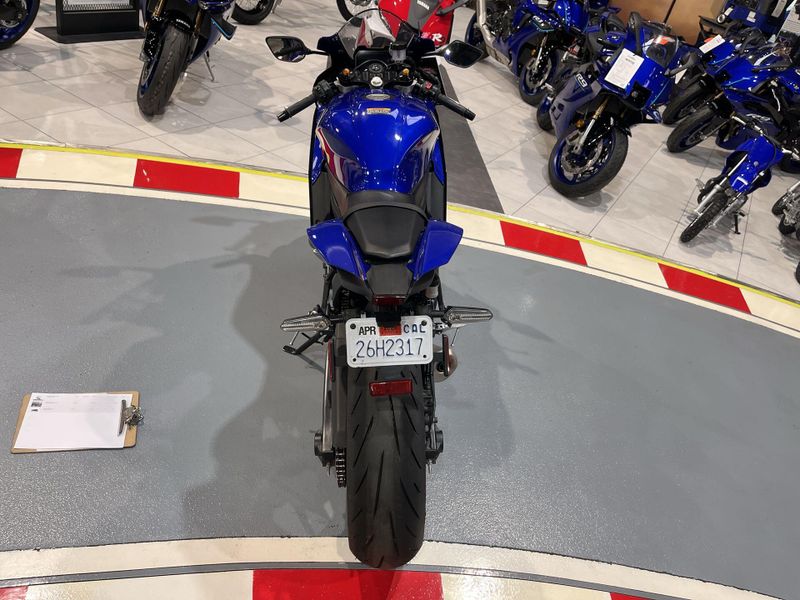 Used 2023 Yamaha YZF-R7 CA Image 26