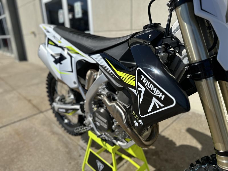 2025 Triumph TF450RC EditionImage 3