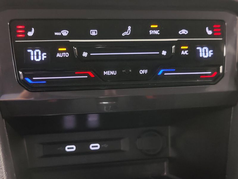 Used 2022 Volkswagen Tiguan SE 4-Motion AWDImage 16