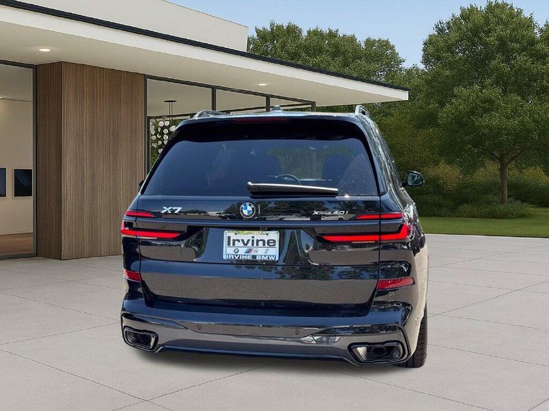 New 2027 BMW X7 xDrive40iImage 9