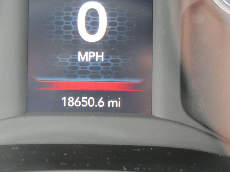 Used 2024 RAM 2500 Big Horn 4x4 4dr Crew Cab 6.3 ft. SB PickupImage 16