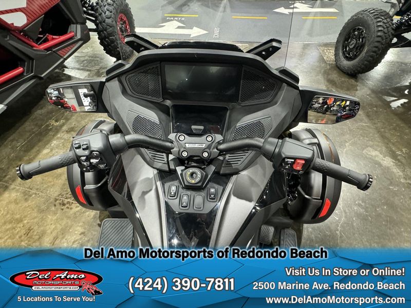 2024 Can-Am SPYDER RT LIMITED (SE6)Image 19