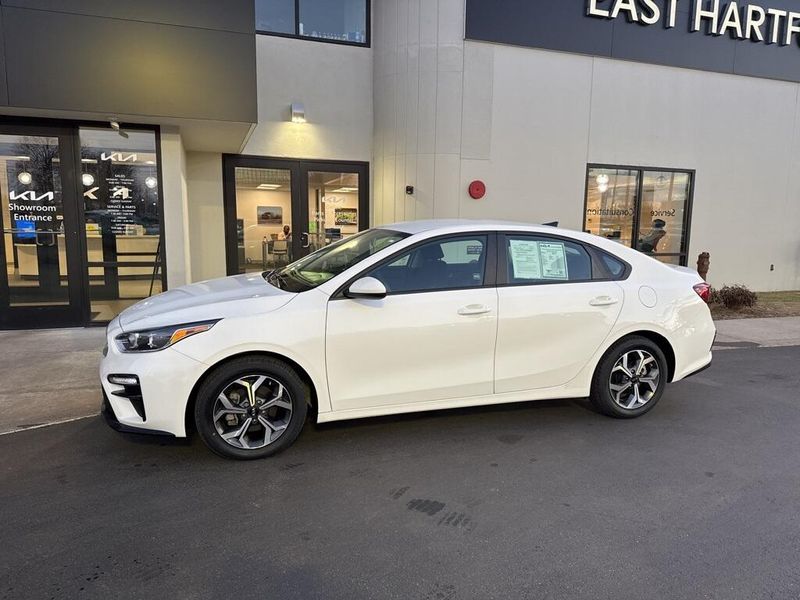 2021 Kia Forte LXSImage 1