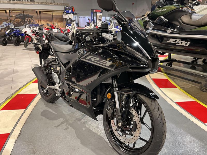 New 2026 Yamaha YZF-R3 ABS CA Image 17