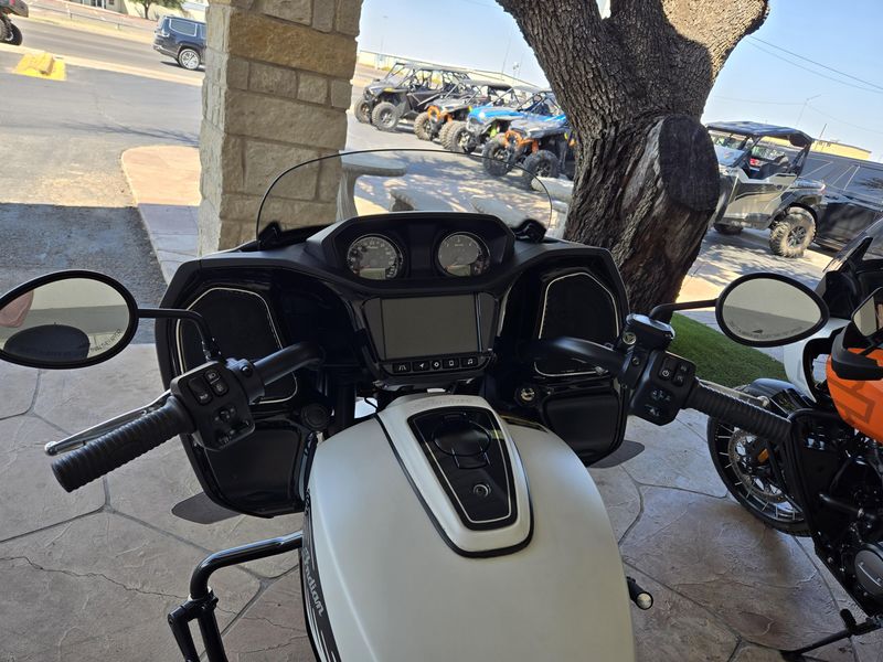 USED 2021 INDIAN MOTORCYCLE CHALLENGER DARK HORSE Image 12