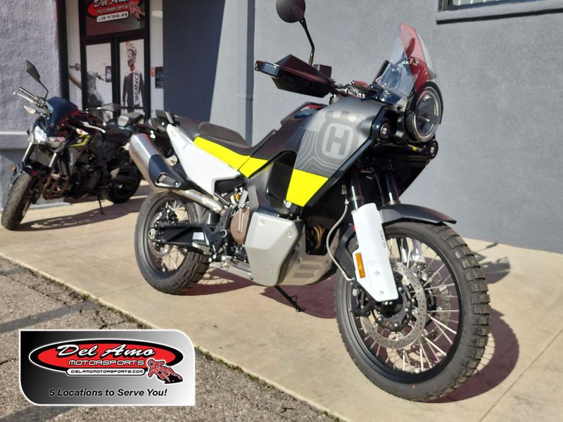 2023 HUSQVARNA NORDEN 901  in a BLACK exterior color. Del Amo Motorsports of Los Angeles (562) 262-9181 delamomotorsports.com 