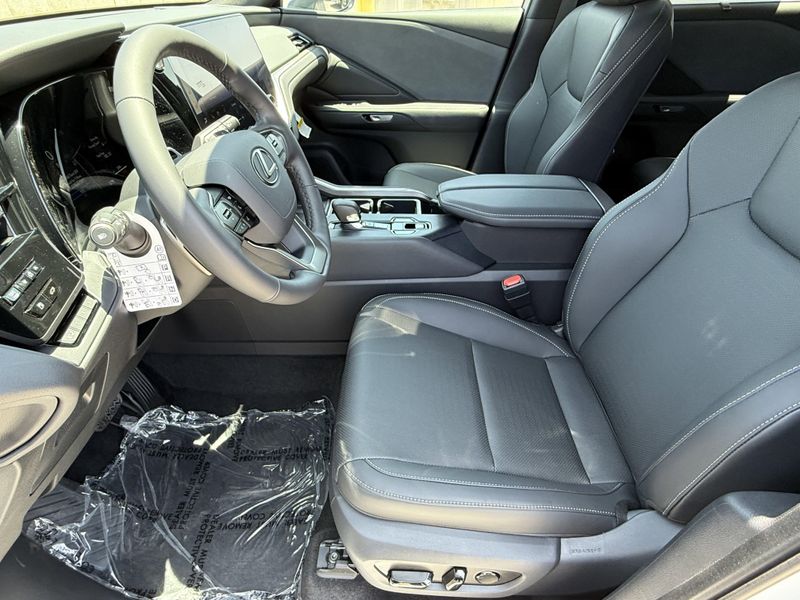 2025 LEXUS TX 350 PremiumImage 18