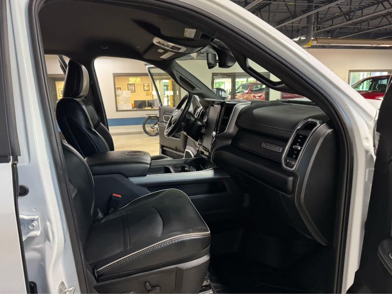 2024 Ram 2500 Laramie photo 11